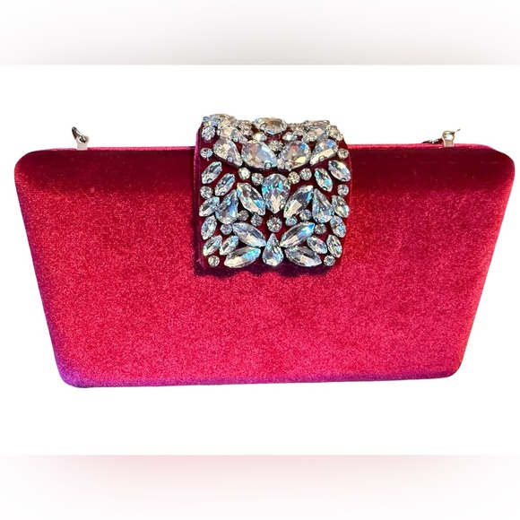 House of Harlow 1960 NWT Stunning Ruby Red Velvet Jeweled Crossbody Clutch (209) - Picture 4 of 10